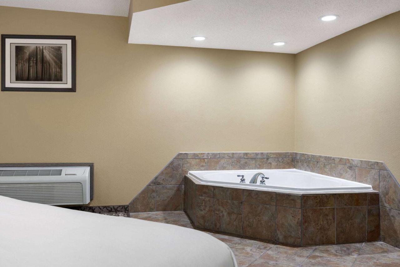 Travelodge By Wyndham Coffeyville Ngoại thất bức ảnh